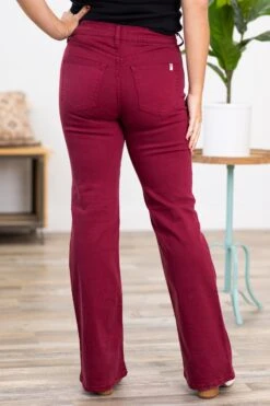 Sneak Peek Berry Kick Flare Raw Hem Jeans -Staccato Shop 3D4A0413 8b722990 f181 45f0 a26c d462a44a3cc8