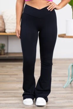 Black Crossover Waist Yoga Pants -Staccato Shop 3D4A0857 43237f84 9128 4661 b751 e7da26726416