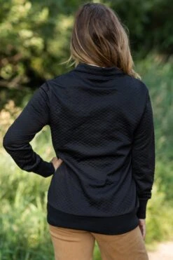 Black Quilted Contrast Trim 1/4 Snap Pullover -Staccato Shop 3D4A1121 a0810050 04f5 435e 8894 15ac68c4356c
