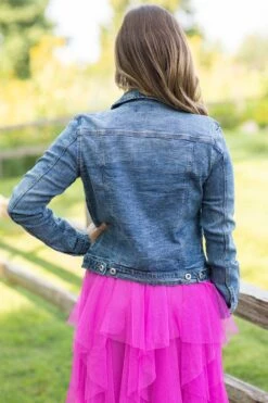 Medium Wash Classic Fit Denim Jacket -Staccato Shop 3D4A1210 ed7d341e 16d8 47ae be64 3b3ab984ac4a