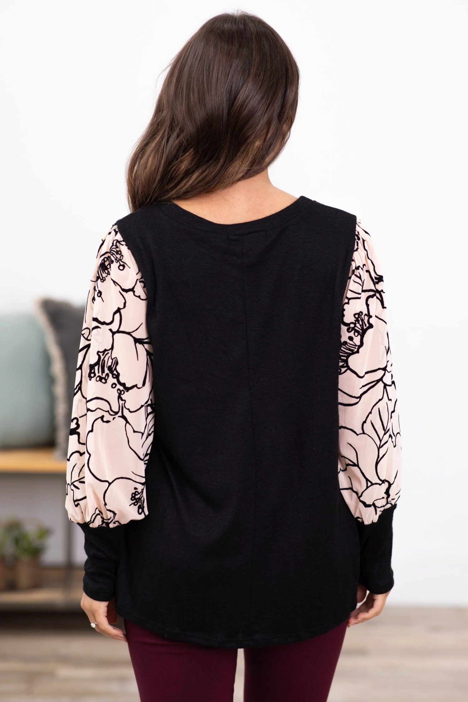 Black And Tan Floral Print Sleeve Top 6 Black And Tan Floral Print Sleeve Top - Image 4