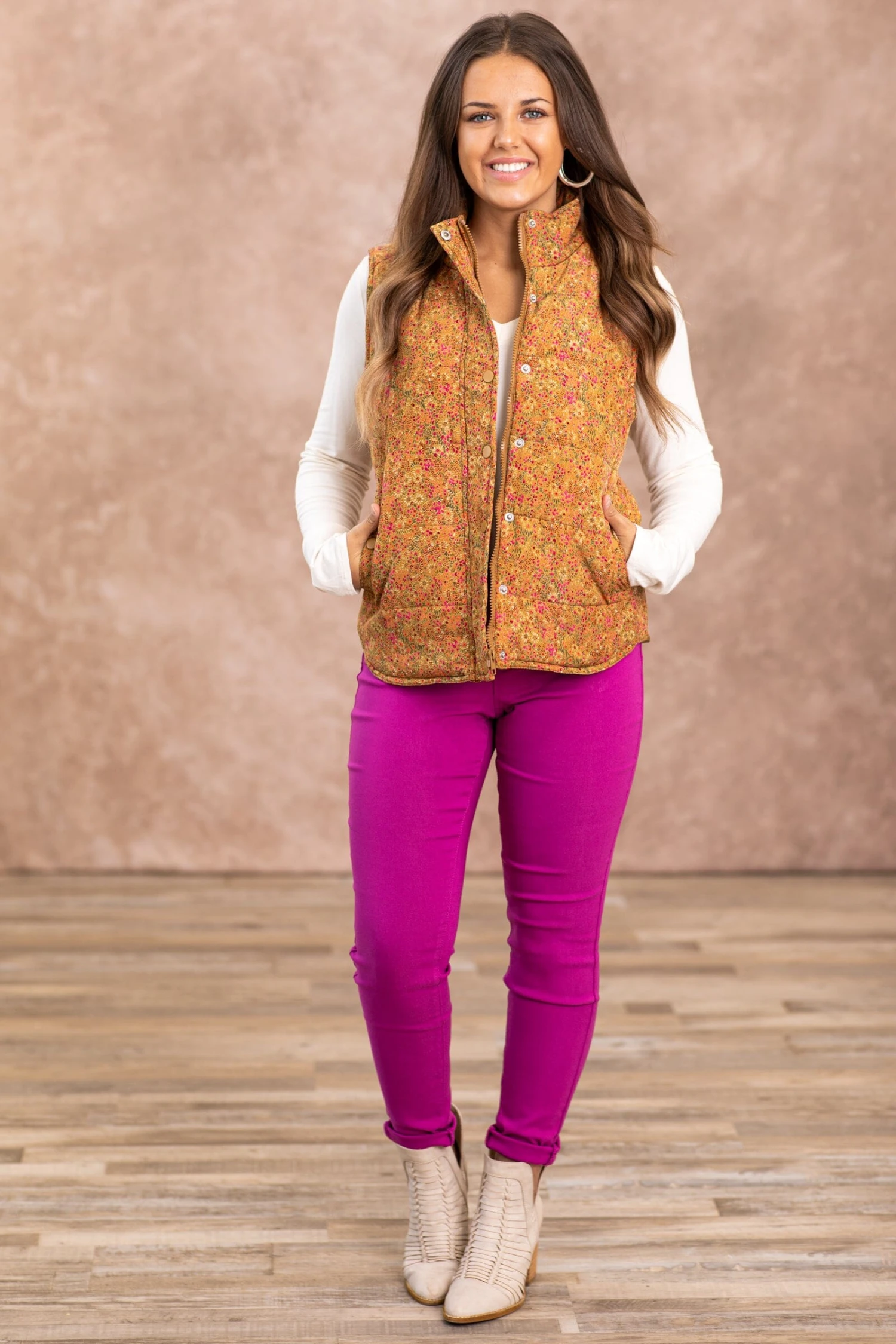 STACCATO Camel Ditsy Floral Channel Quilted Vest 5 STACCATO Camel Ditsy Floral Channel Quilted Vest - Image 3