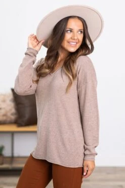 STACCATO Mocha V-Neck Raw Edge Sweater 8 STACCATO Mocha V-Neck Raw Edge Sweater -Staccato Shop 3D4A4728 701e0a20 6c17 4b5b 8da2 dd10d7a672de