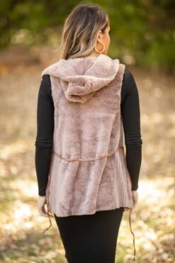 Brown Faux Fur Vest With Tie Waist -Staccato Shop 3D4A7927 4f8e64d2 5938 491e b9f1 4d967a58f905