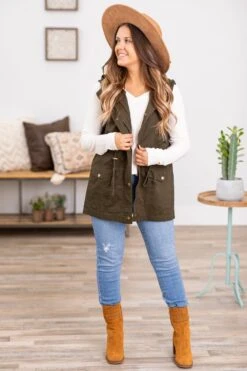 Olive Military Vest With Hood -Staccato Shop 3D4A7992 ae204da0 3939 4456 a38c ce8eac1d2de0