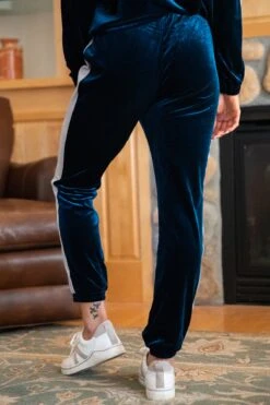 Teal And Silver Velour Joggers -Staccato Shop 3D4A8981 74313238 79c2 490d b830 ff3547fa922a