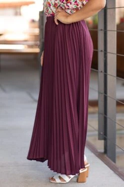 Dark Mauve Crystal Pleat Midi Skirt 10 Dark Mauve Crystal Pleat Midi Skirt -Staccato Shop 3D4A9079 5862f9db c60c 4656 8f7a fbda4a098280